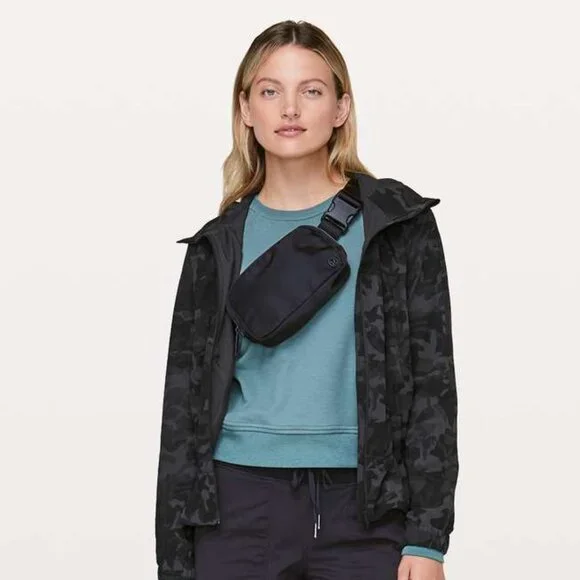 Lululemon Pack It Up Jacket Incognito Camo Multi Grey EUC - Picture 2 of 12